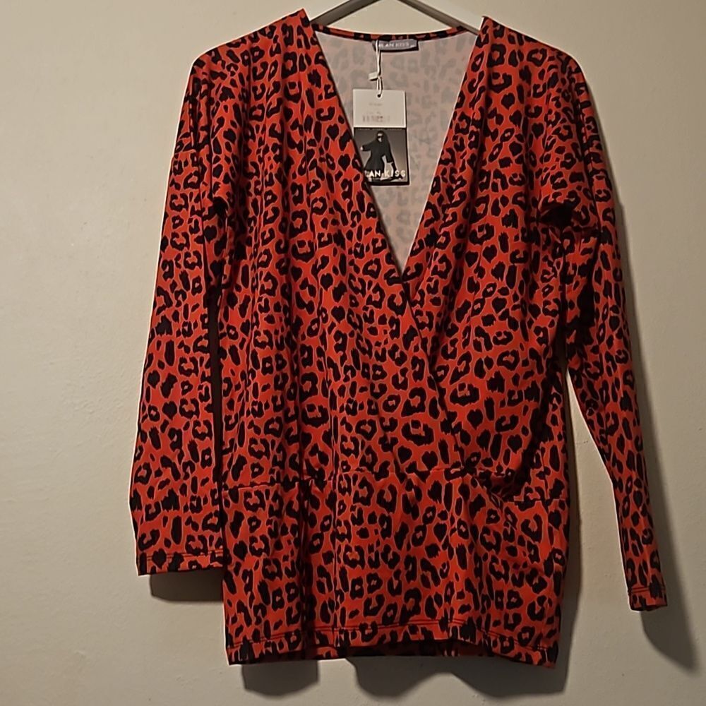 MILAN KISS ANIMAL PRINT TOP XL